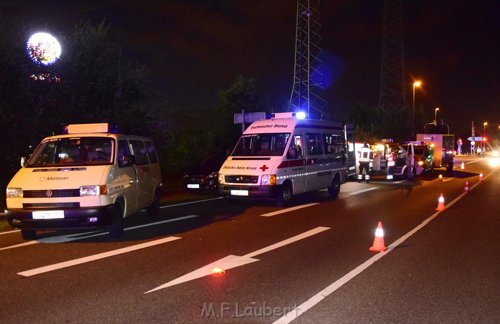 Grossbrand Halle Troisdorf Kriegsdorf Junkersring P669.JPG - Miklos Laubert